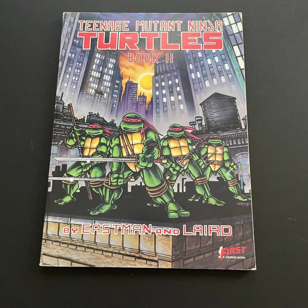 Vintage 1987 Teenage Mutant Ninja Turtles Graphic Novel #2